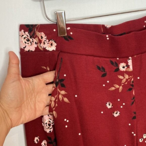 Torrid Women Burgundy All Over Floral Print Trousers Size 00 - Picture 4 of 12